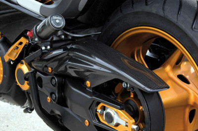 Carter de courroie marque LIGHTECH carbone brillant Yamaha T-Max 530