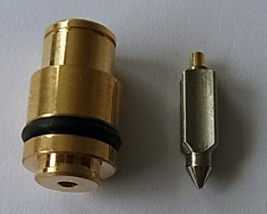 Kit siège et pointeau de carburateur marque TOURMAX Suzuki GSX750F