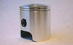 Piston forgé Ø70mm marque Wiseco | Compatible Motocross modèle SUZUKI TS 250