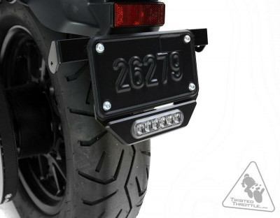 Feu stop plaque d'immatriculation B6 Light Plug and Play DENALI | Moto BMW, KTM